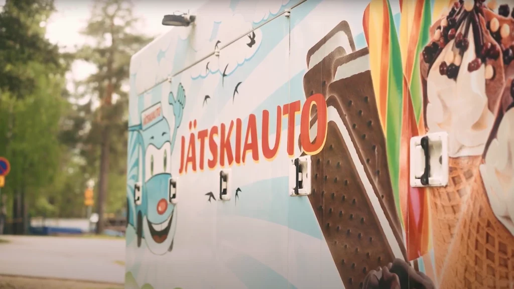 Jätskiautoissa on käytössä Confirman liikkuvan myynnin Move-kassajärjestelmä.