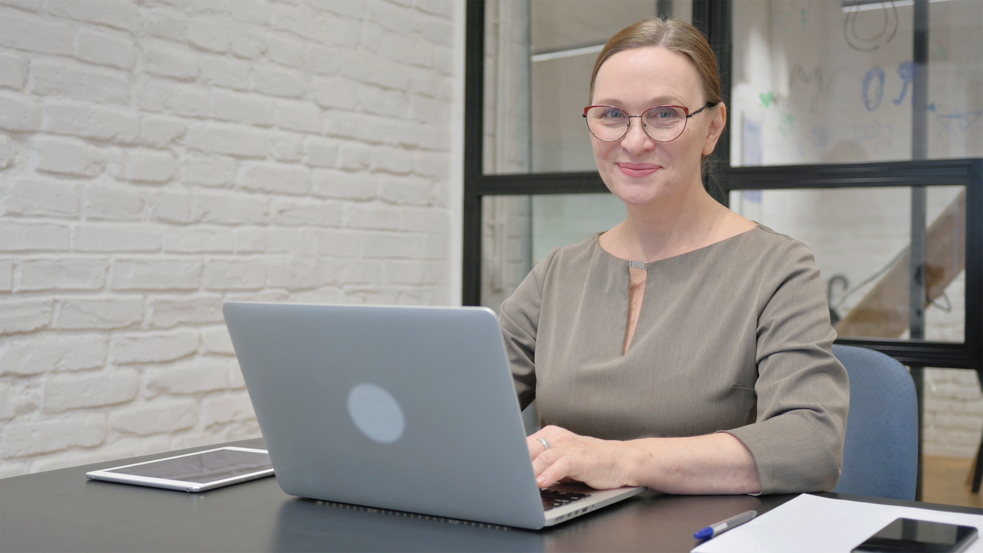Confirma NetBaron järjestelmä tehostaa palkkahallintoa